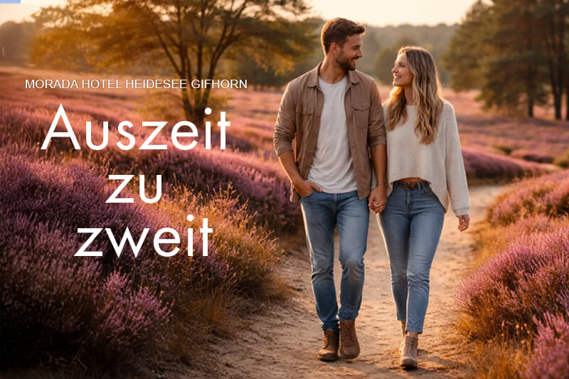 Geländewagen durchquert mit Dynamik eine Wasserpfütze